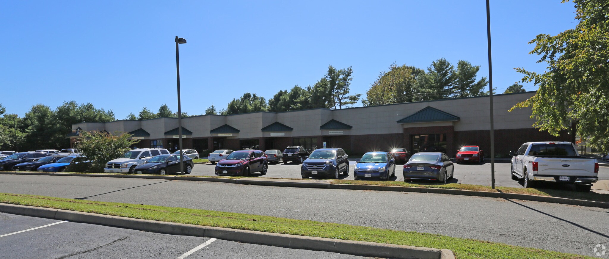 8401-8417 N Run Medical Dr, Mechanicsville, VA for sale Primary Photo- Image 1 of 1