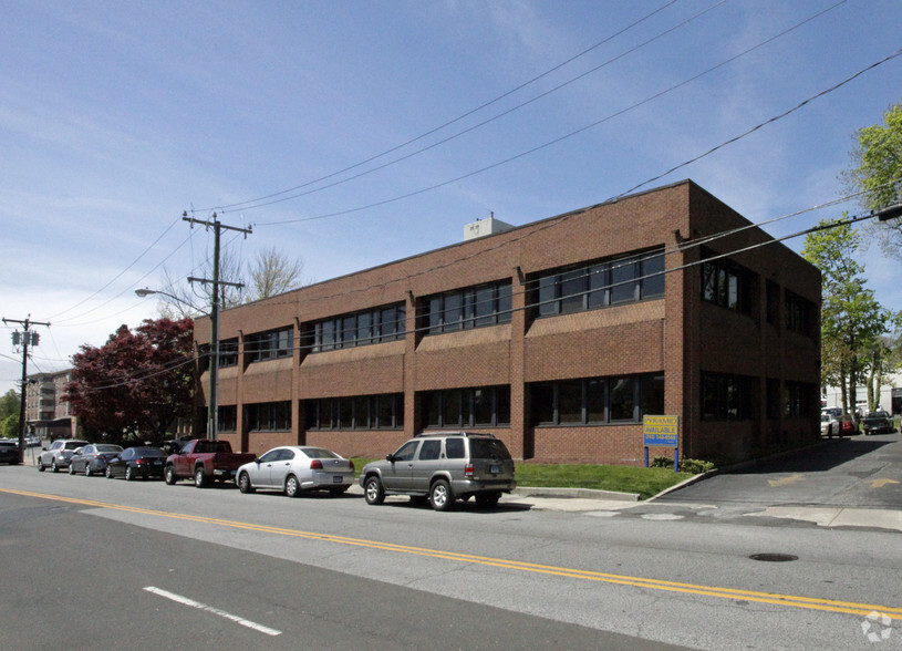 80 Mill River St, Stamford, CT for lease - Building Photo - Image 1 of 5