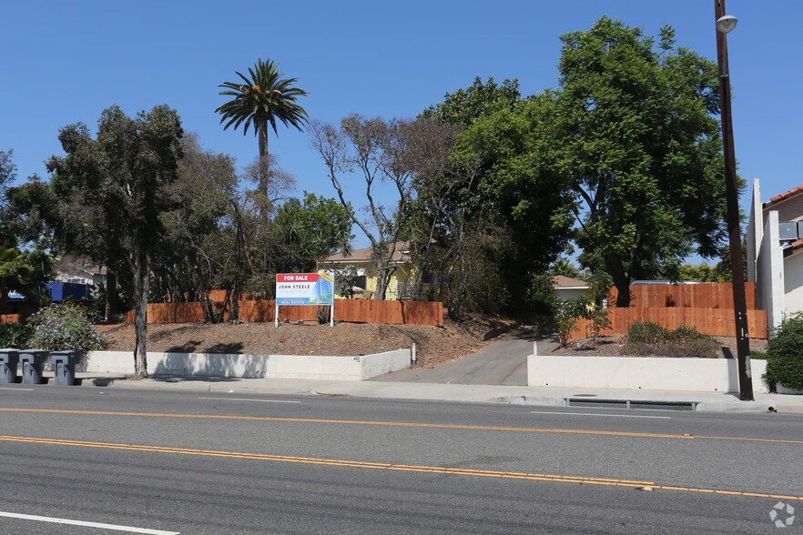 121 E Whittier Blvd, La Habra, CA for sale - Primary Photo - Image 1 of 1