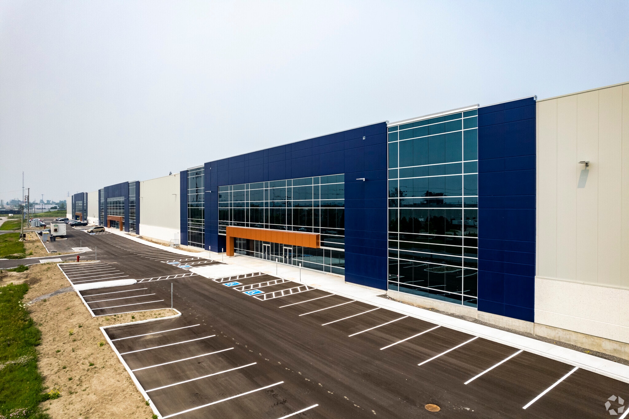 883 Thornton Rd S, Oshawa, ON for sale Primary Photo- Image 1 of 1