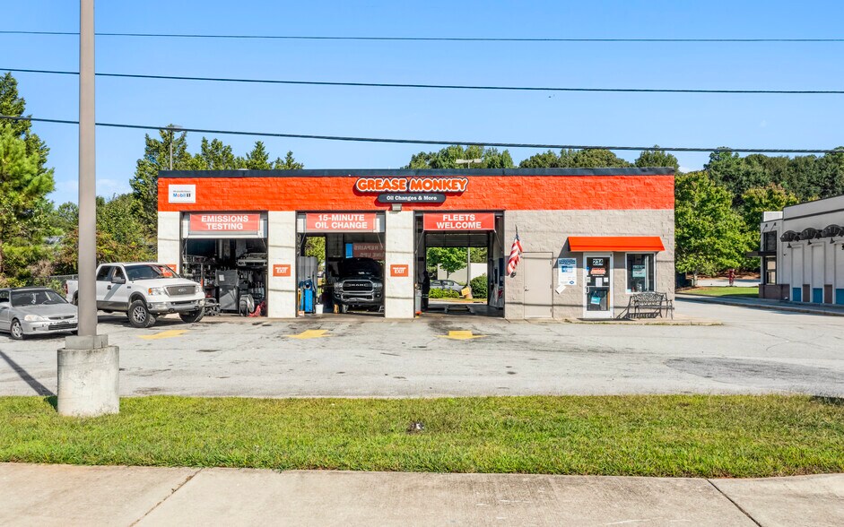 234 Fairview Rd, Ellenwood, GA 30294 Grease Monkey