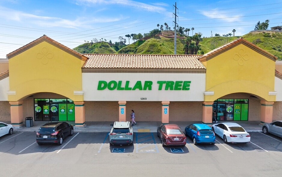 1200-1330 E Washington St, Colton, CA for lease - Building Photo - Image 2 of 26