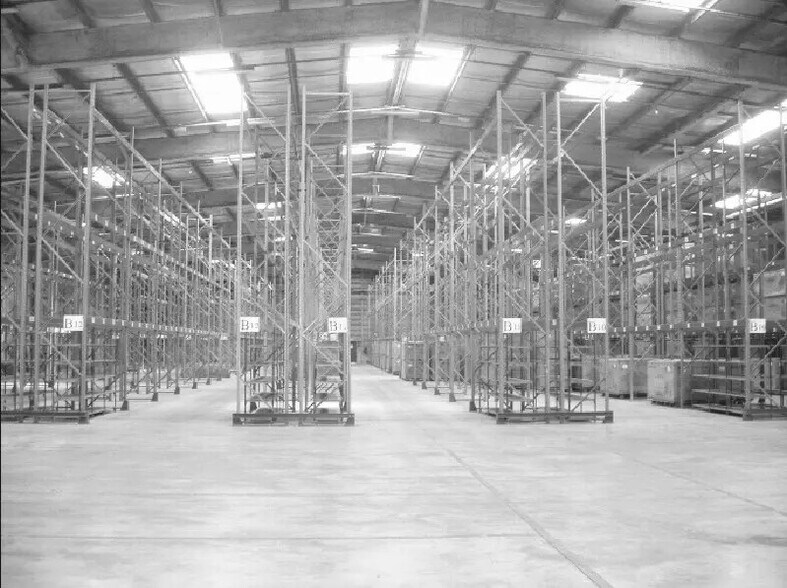 Industrial in Mitry-Mory for lease - Building Photo - Image 1 of 11