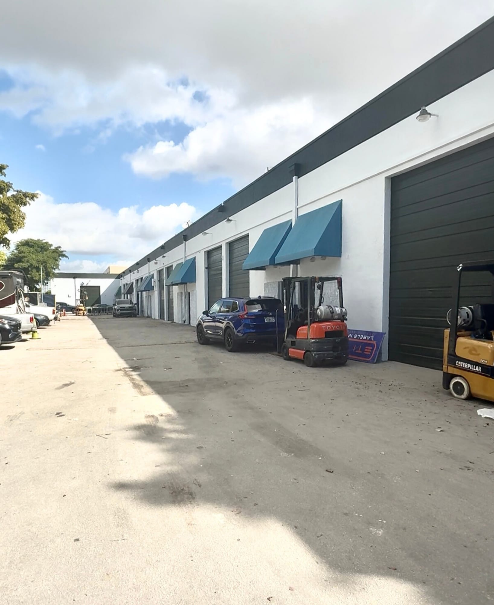 6405-6447 NW 82nd Ave, Miami, FL for lease Building Photo- Image 1 of 7