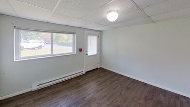 129 S Sparks St, State College, PA for lease Interior Photo- Image 2 of 10