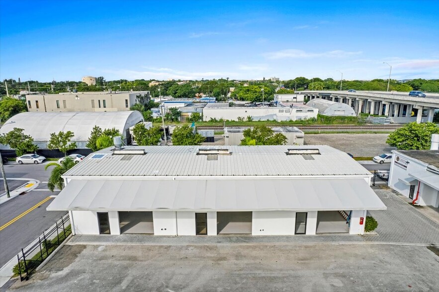 4010 Miller Ave, West Palm Beach, FL for sale - Building Photo - Image 1 of 11