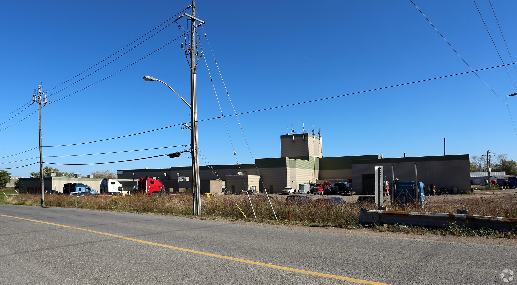 400 Jones Rd, Hamilton, ON for sale Primary Photo- Image 1 of 1