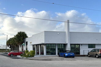 390 NE 72nd Ter, Miami, FL for lease Building Photo- Image 2 of 2