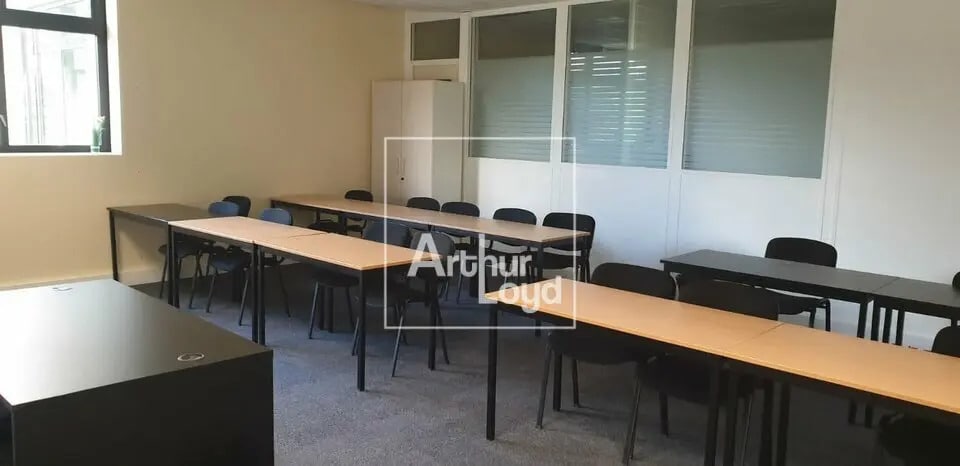 Office in La Rochette for sale - Interior Photo - Image 3 of 6