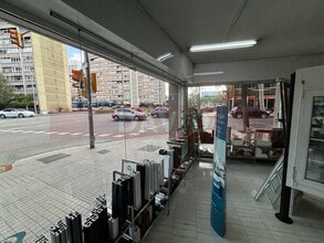 Retail in Barcelona, Barcelona for lease Interior Photo- Image 1 of 4
