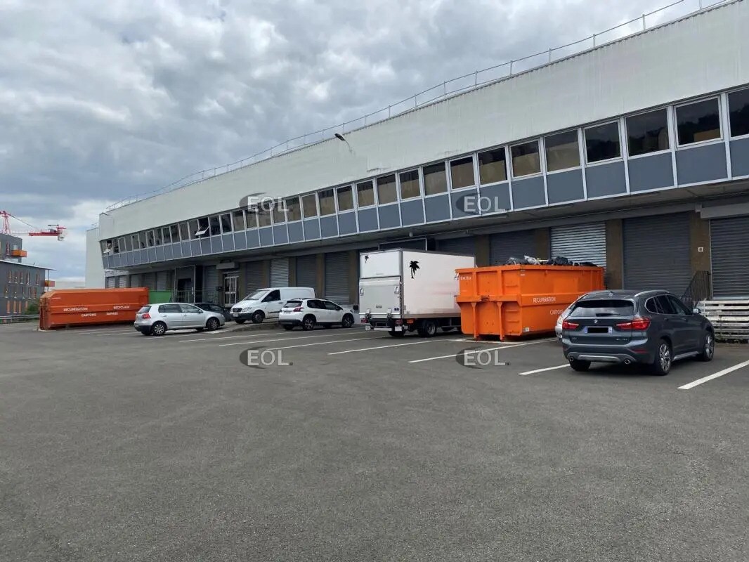 Industrial in Rosny-sous-Bois for lease Building Photo- Image 1 of 4
