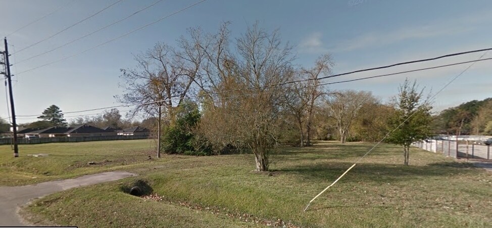 626 Wilson Rd, Humble, TX for sale Primary Photo- Image 1 of 1