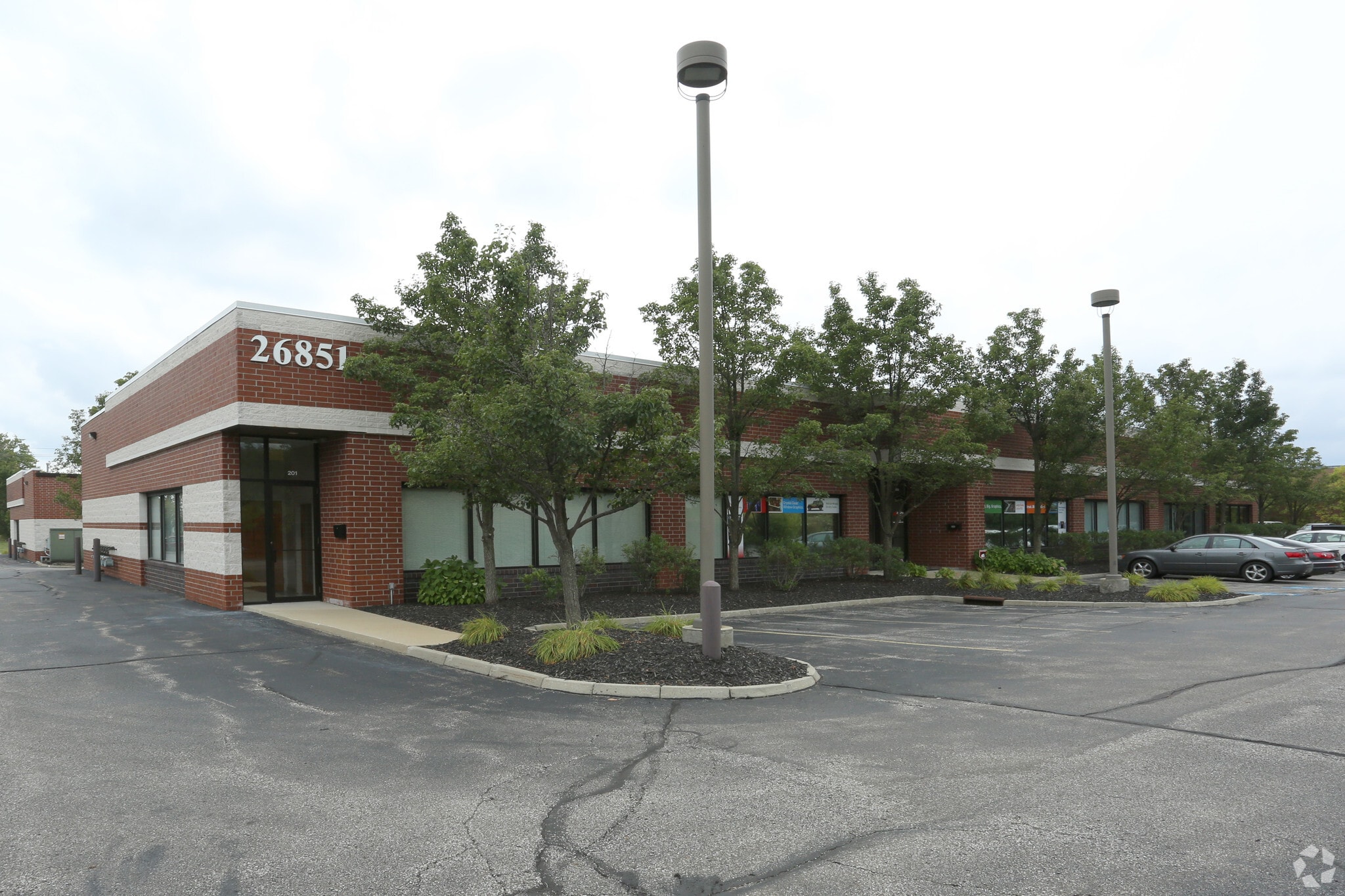 26851 Miles Rd, Warrensville Heights, OH for lease Building Photo- Image 1 of 13