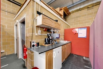 Asheridge Rd, Chesham for lease Interior Photo- Image 1 of 24