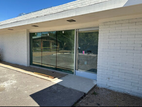 342 E Thomas Rd, Phoenix, AZ for lease Building Photo- Image 2 of 10