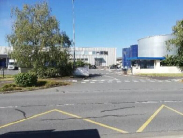 Industrial in Châteauroux for sale - Building Photo - Image 1 of 17