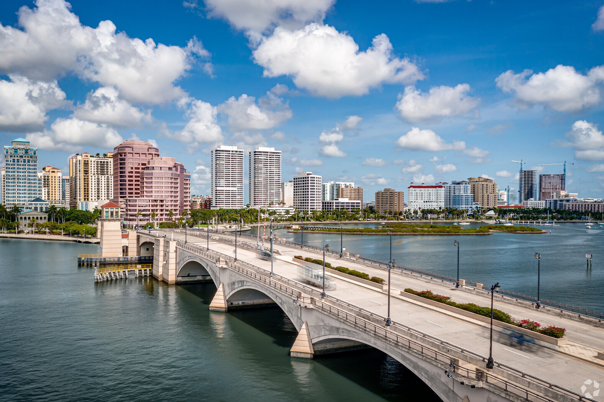 777 S Flagler Dr, West Palm Beach, FL 33401 Phillips Point (East