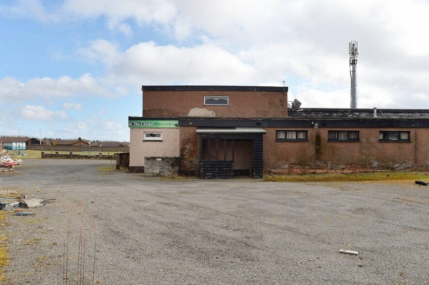 22 Victoria Road, Fauldhouse for sale - Building Photo - Image 2 of 9