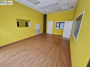 Retail in Torrijos, Toledo for lease Interior Photo- Image 2 of 13