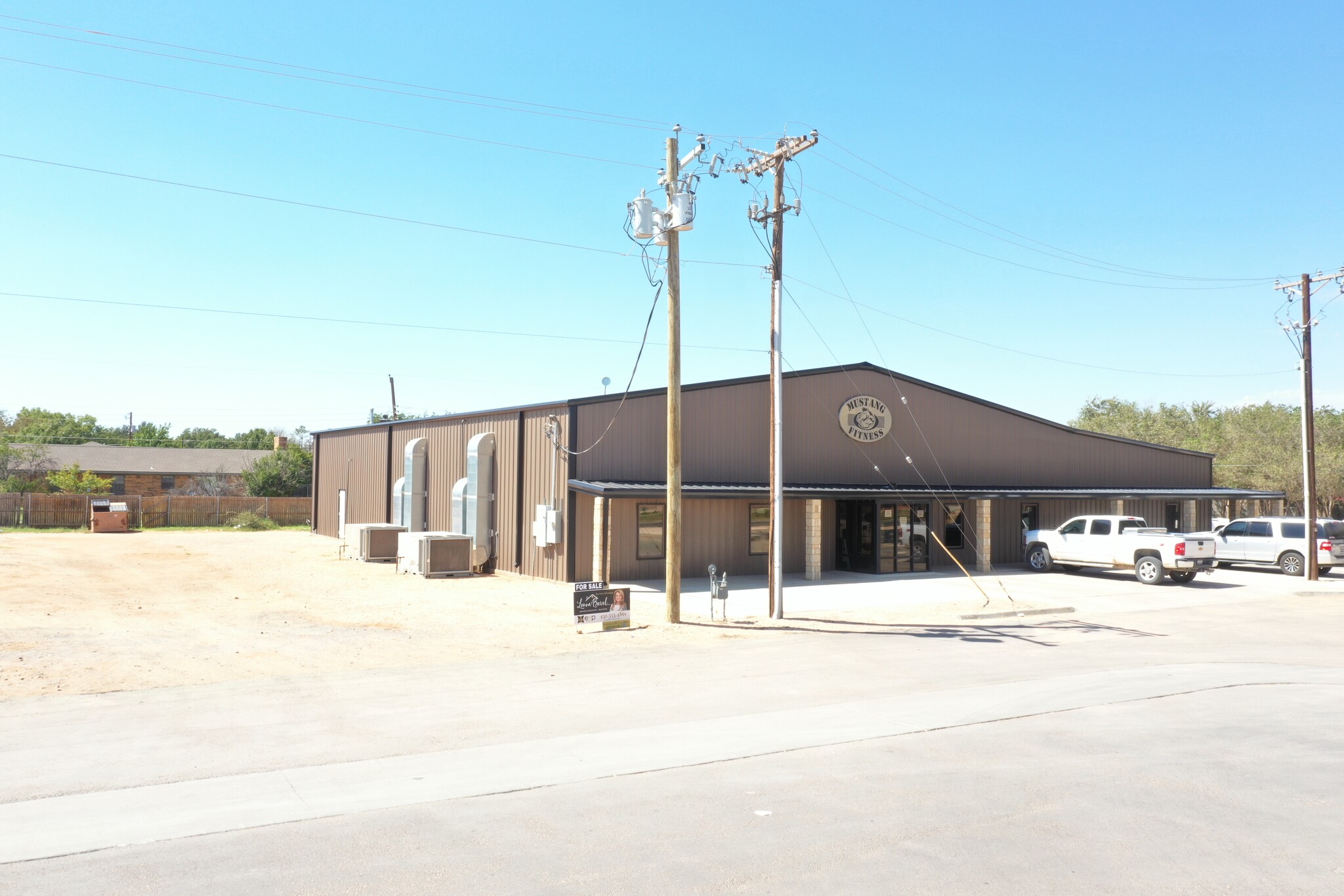 1215 NW 1st Plz, Andrews, TX for sale Building Photo- Image 1 of 49