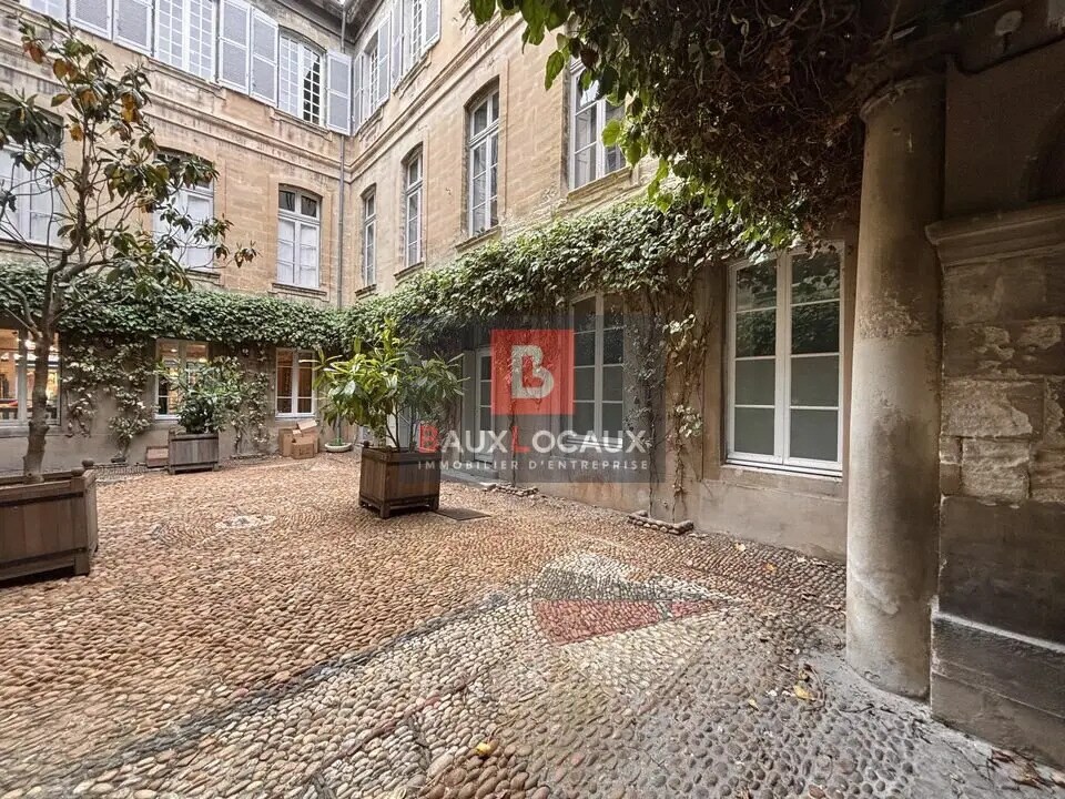 Vente Bureaux 70 m² - Photo 1