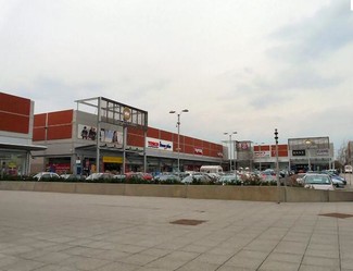 More details for Crown Point Retail Park, Manchester - Retail for Lease