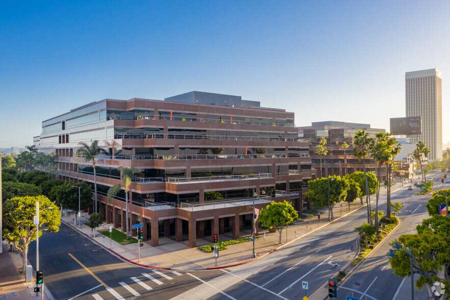 5750 Wilshire Blvd, Los Angeles, CA for lease - Building Photo - Image 2 of 6