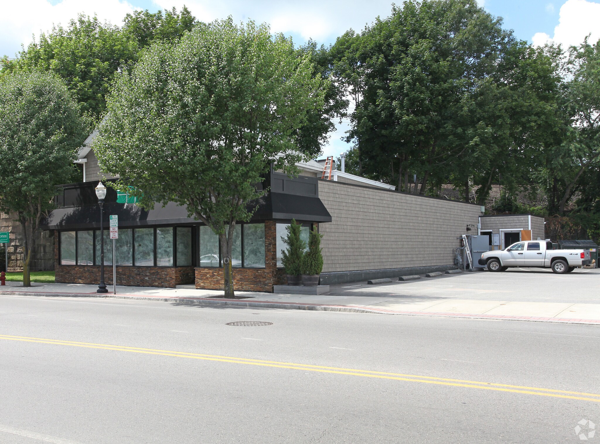 59 W Broad St, Pawcatuck, CT for sale Primary Photo- Image 1 of 1