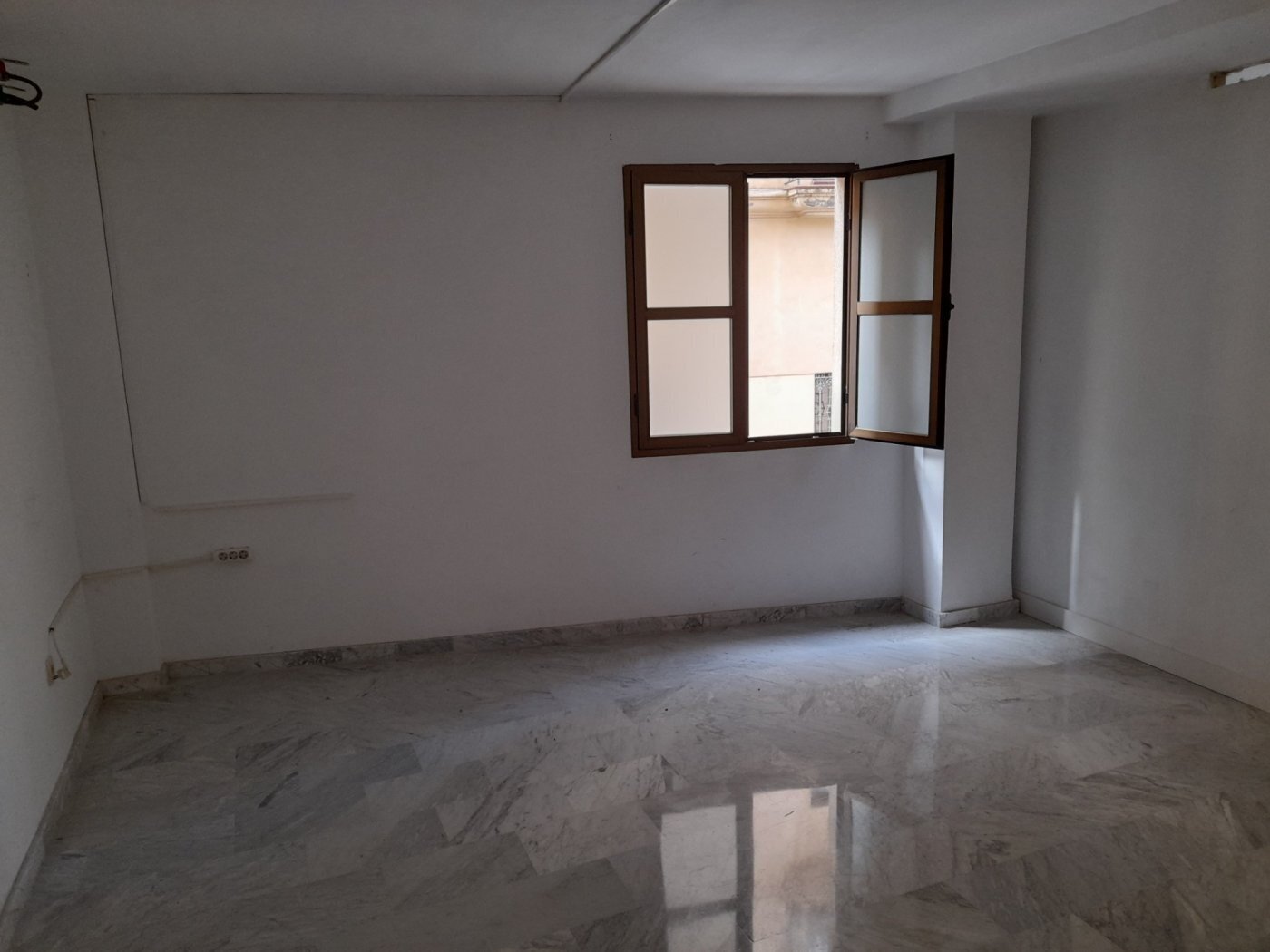 Office in Cáceres, Cáceres for lease Building Photo- Image 1 of 6