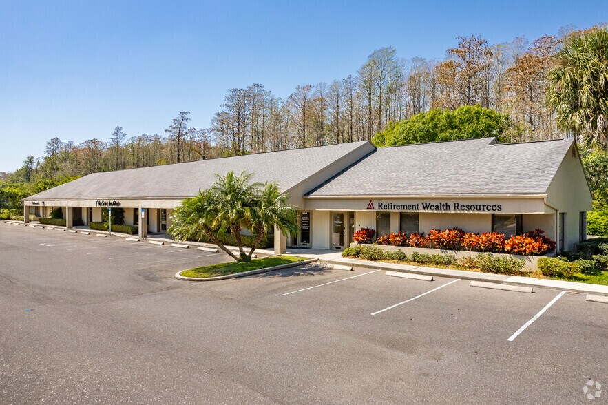 2424 Enterprise Rd, Clearwater, FL 33763