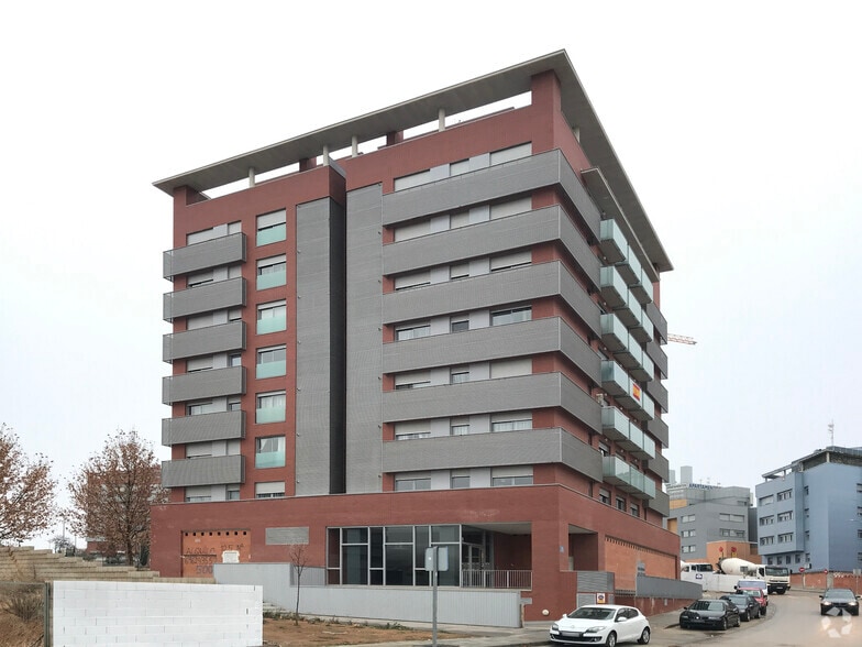 Calle Señorío de Molina, 4, Guadalajara, Guadalajara for lease - Primary Photo - Image 1 of 2