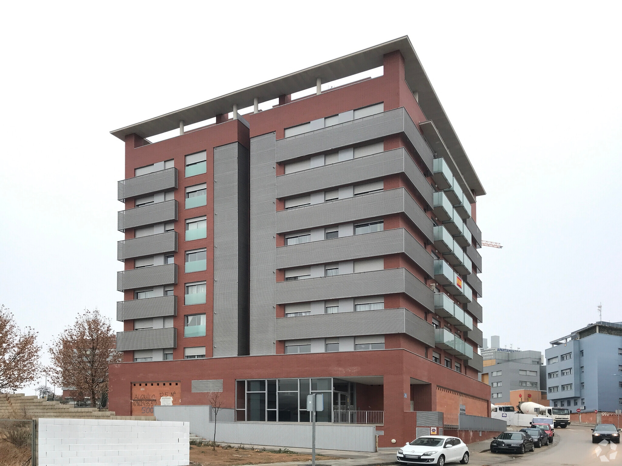 Calle Señorío de Molina, 4, Guadalajara, Guadalajara for lease Primary Photo- Image 1 of 3