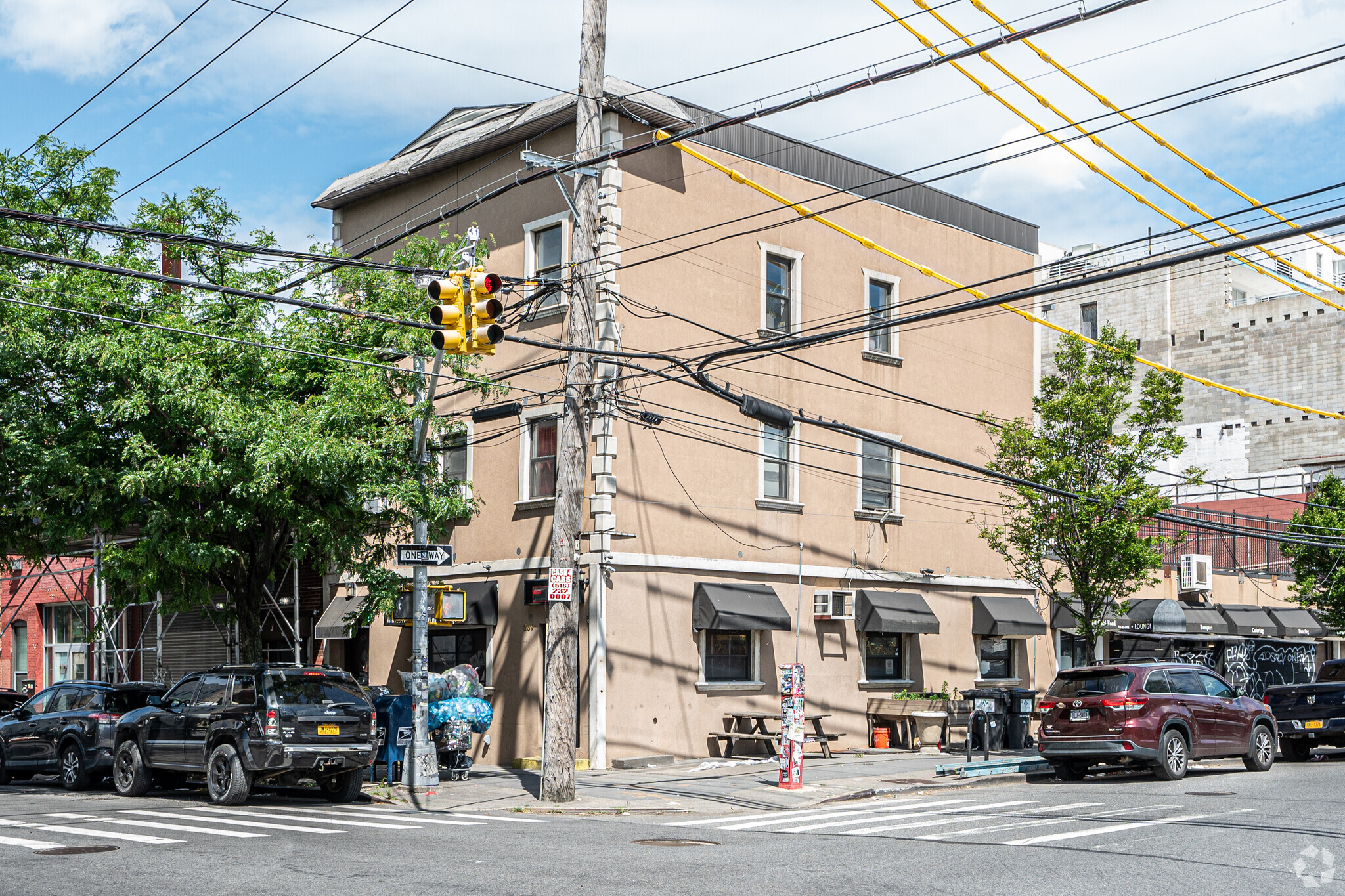 269 Norman Ave, Brooklyn, NY for lease Primary Photo- Image 1 of 9