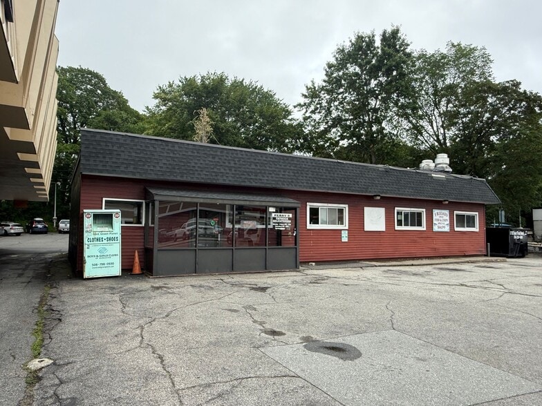 643 Chandler St, Worcester, MA for lease - Building Photo - Image 2 of 30