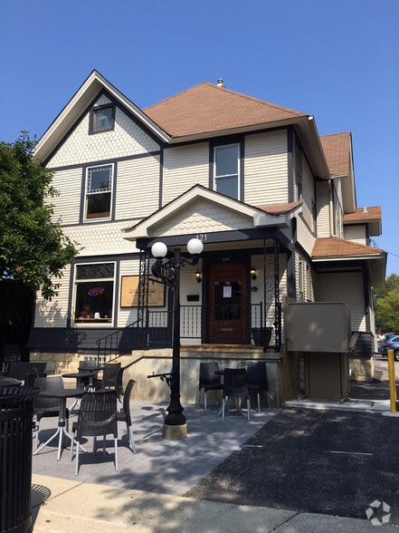 121 W Wesley St, Wheaton, IL for sale - Building Photo - Image 2 of 6