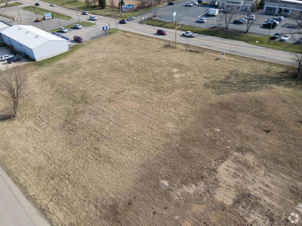 10905 Main St, Richmond, IL for lease Building Photo- Image 1 of 4