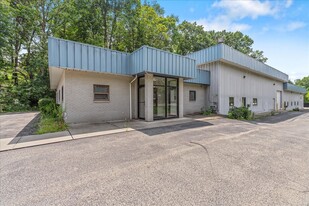 460-470 Old Frankstown Rd, Monroeville PA - Warehouse