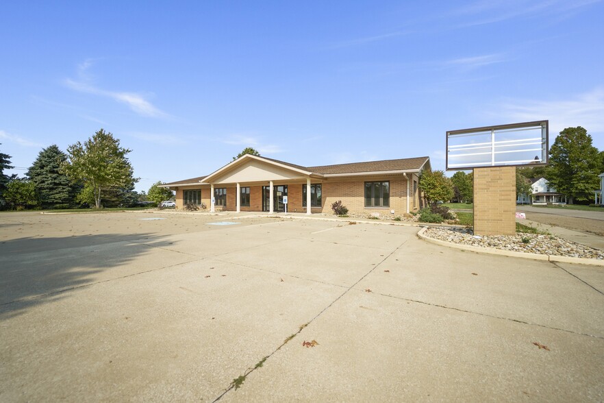 224 N Bodmer Ave, Strasburg, OH for sale - Building Photo - Image 1 of 1