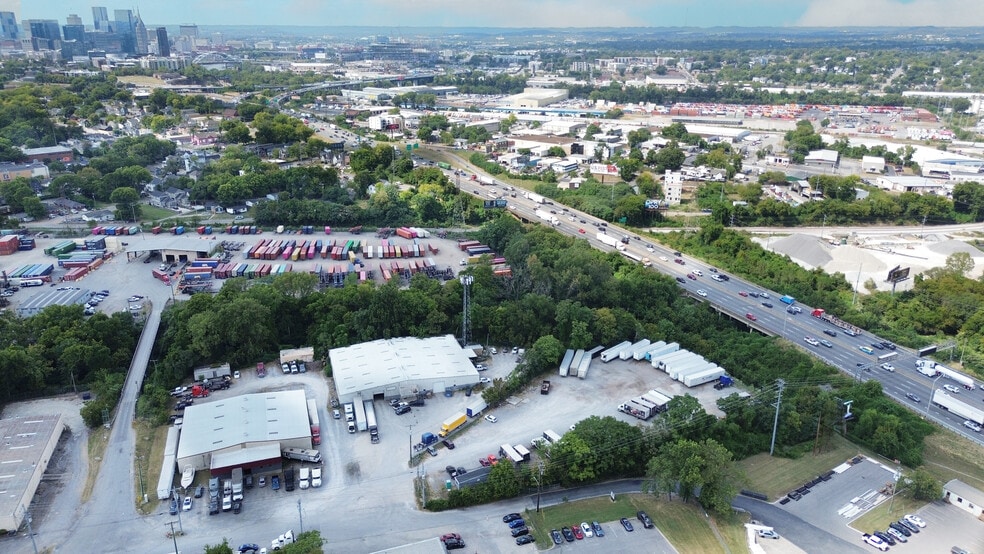 550 Expressway Park Dr, Nashville, TN for sale - Building Photo - Image 2 of 4