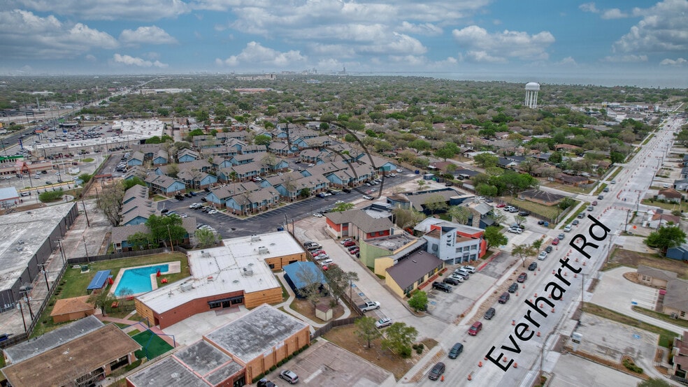 700-H Everhart Rd, Corpus Christi, TX for sale - Aerial - Image 2 of 11