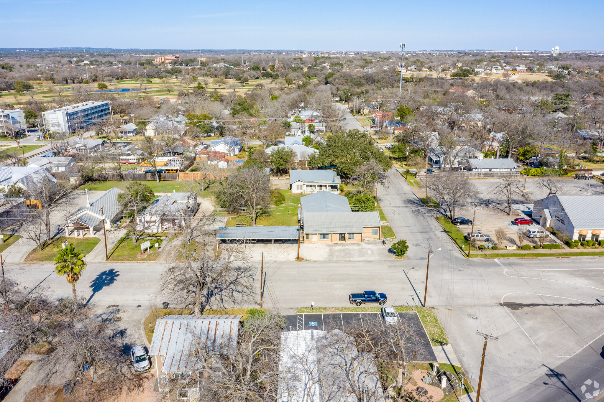 410 N Seguin Ave, New Braunfels, TX 78130 - Office for Lease | LoopNet