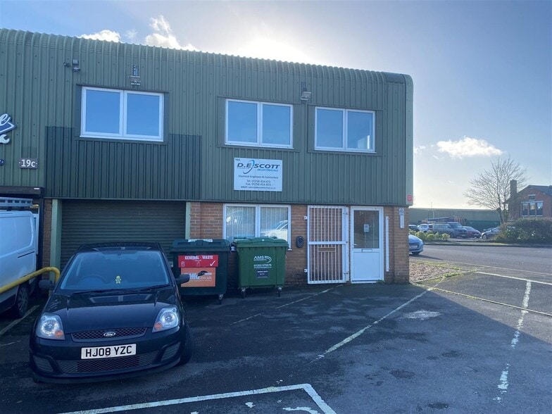 19A-19C Higher Shaftesbury Rd, Blandford Forum for sale - Building Photo - Image 3 of 3