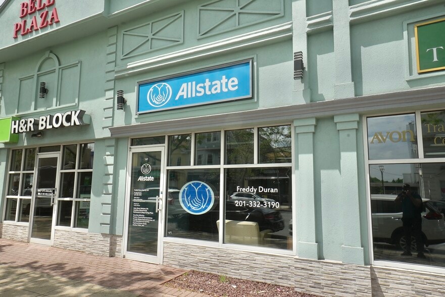 137-145 Washington Ave, Belleville, NJ for lease - Building Photo - Image 2 of 13