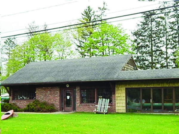 366 Quaker Rd, Queensbury, NY for sale - Building Photo - Image 2 of 8