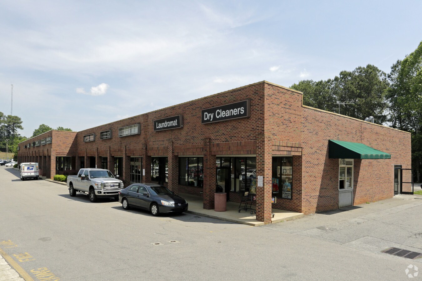 5563 Western Blvd, Raleigh, NC 27606