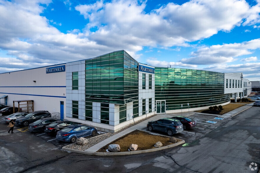 81 Royal Group Cres, Vaughan, ON for sale - Primary Photo - Image 1 of 1