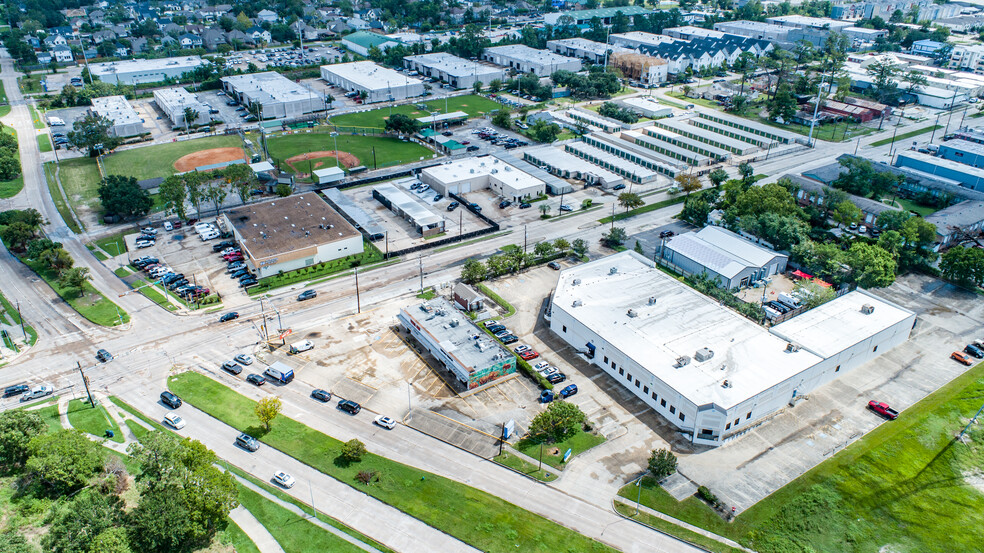 3300 E TC Jester Blvd, Houston, TX for sale - Aerial - Image 3 of 23