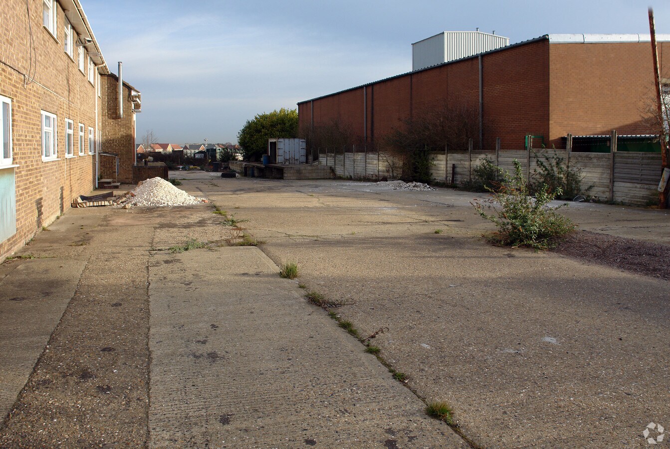 Creasey Park Dr, Dunstable, BDF LU6 1BB