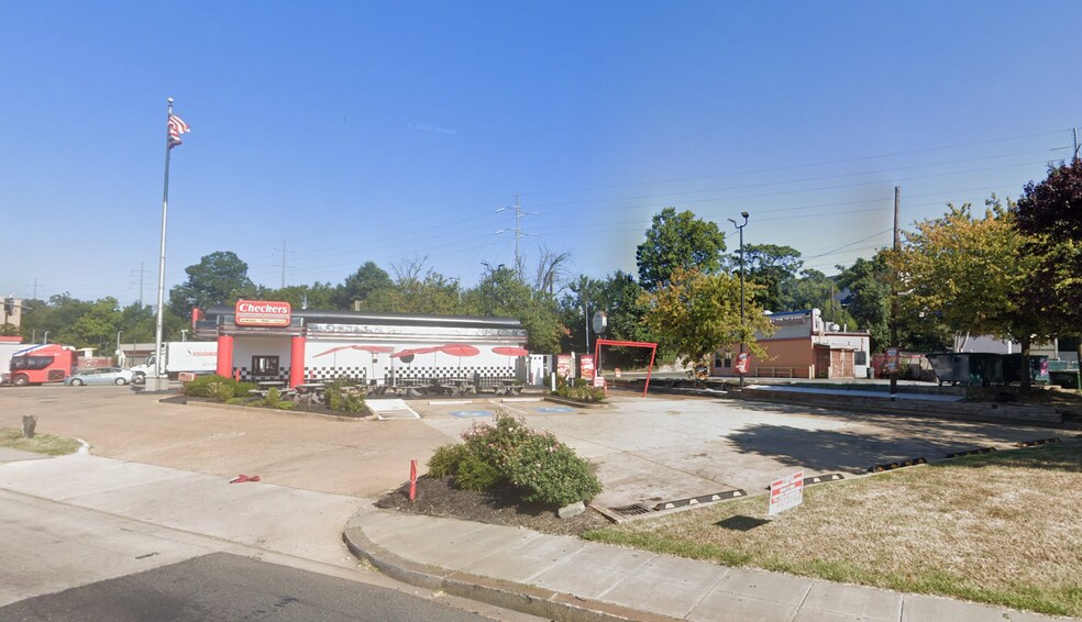 2300 New York Ave NE, Washington, DC for lease - Building Photo - Image 2 of 3