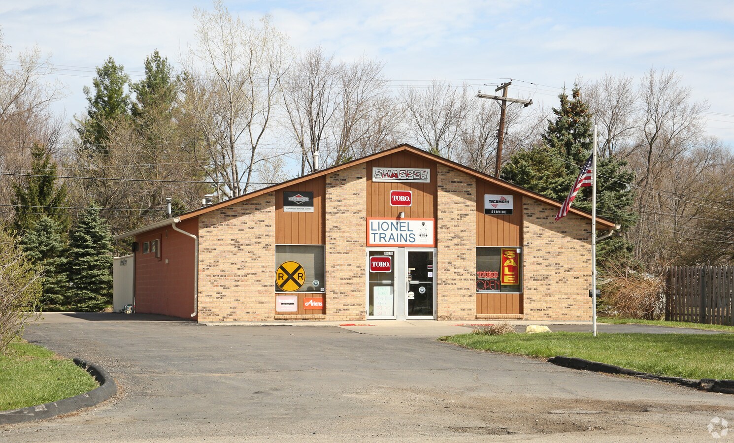 40970 5 Mile Rd, Plymouth, MI 48170